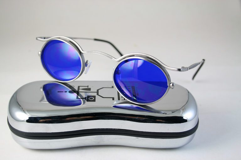 oval sunglasses cobalt blue lens