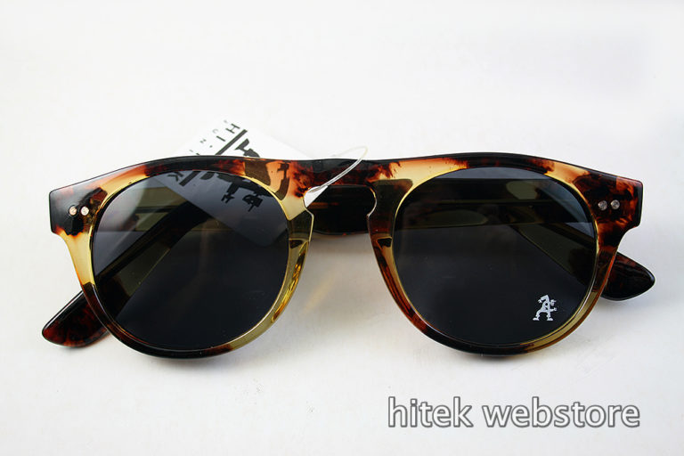 Vintage 1980s tortoise sunglasses HI TEK HT-9296 Wayfarer style