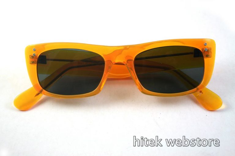 orange sunglasses