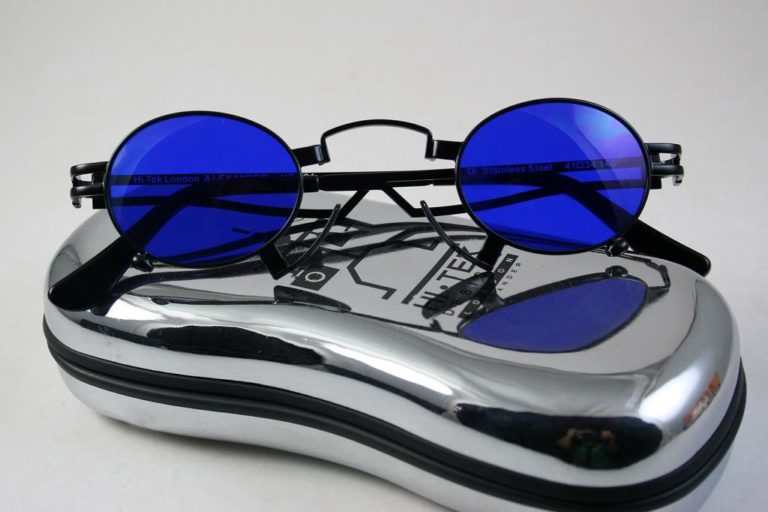 Small oval sunglasses Gothic Steampunk style Black frame blue lenses pince nez Hi Tek HT-164 - Image 3