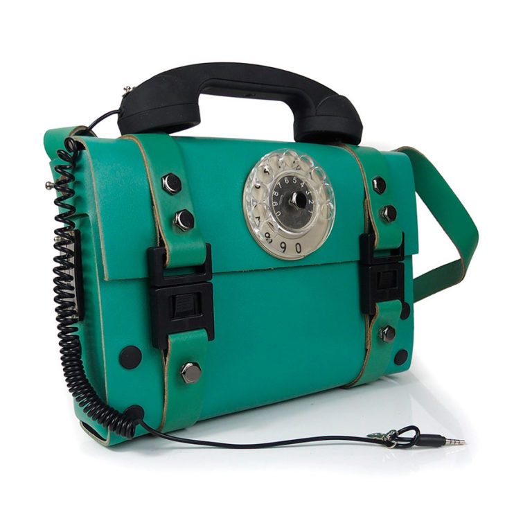 green leather shoulder bag