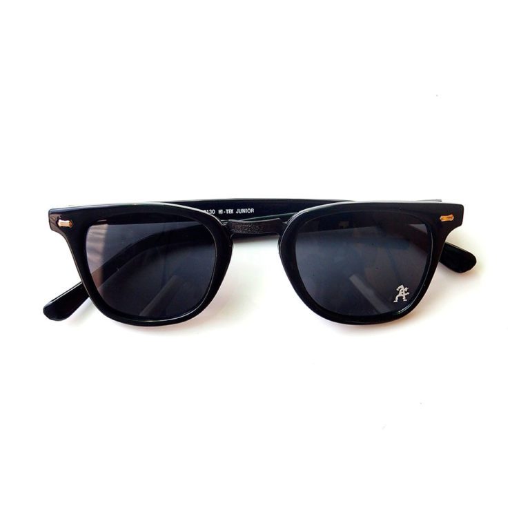 retro sunglasses