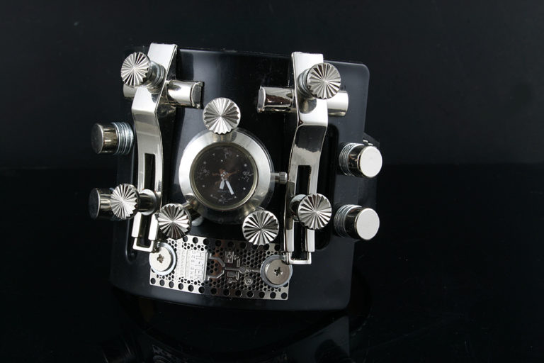Goth Steampunk watch cuff Hi Tek HTSTW037 unusual unique - Image 3