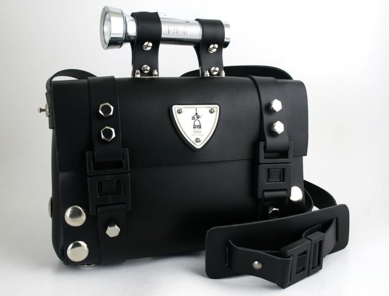 Hi Tek Alexander unisex black leather shoulder bag satchel unusual unique - Image 2