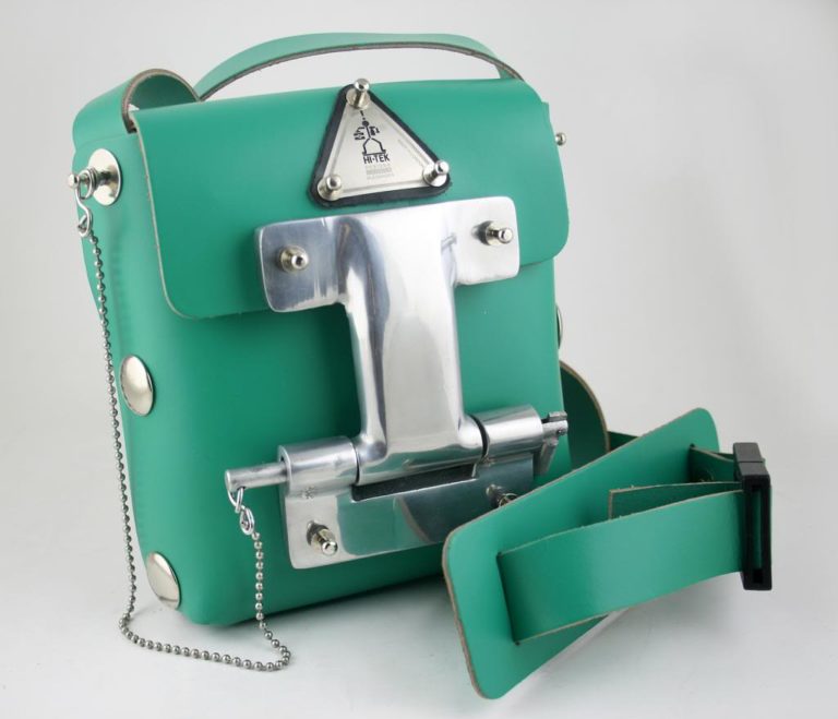 Hi Tek green leather crossbody bag small unisex unusual unique - Image 3