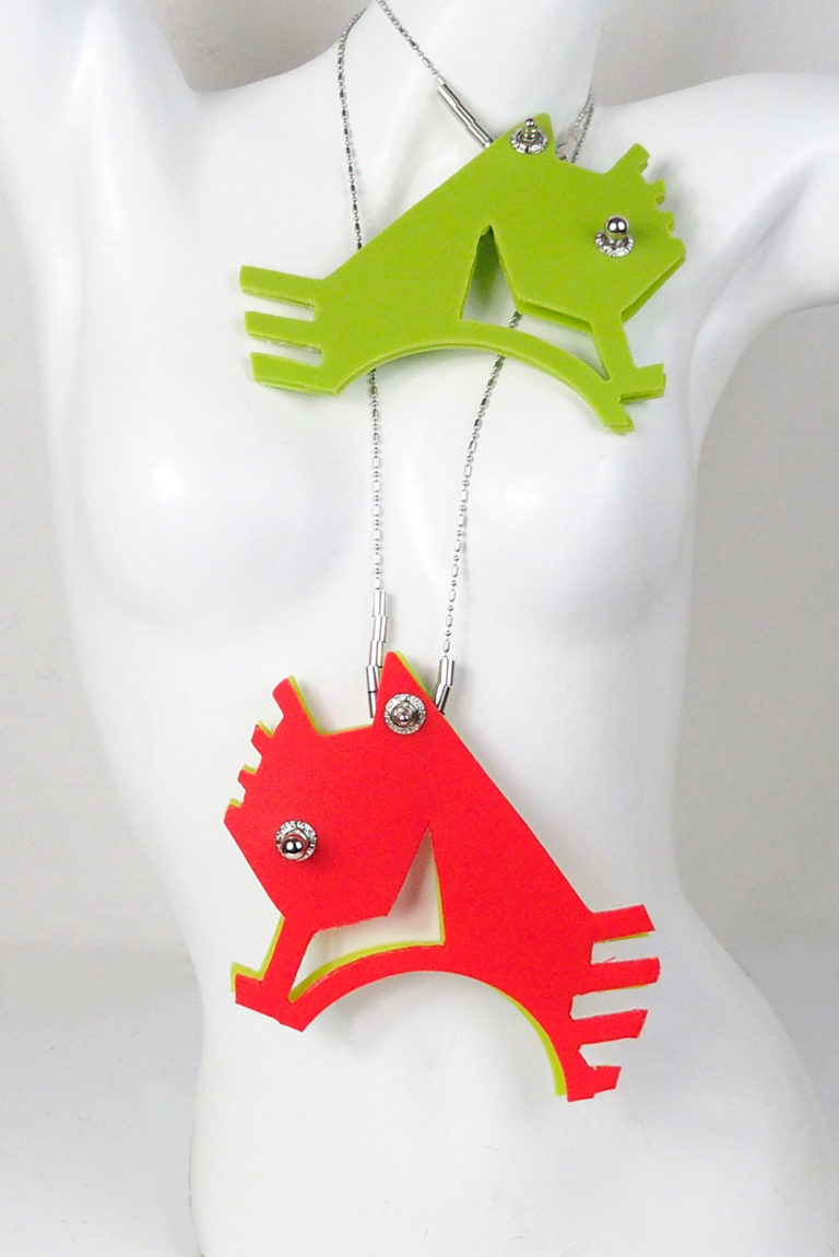 pendant sea horse shape
