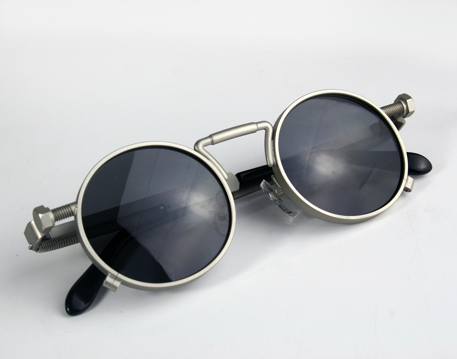 Round Steampunk Sunglasses Metal Frame Spring On Temples Silver Hi 