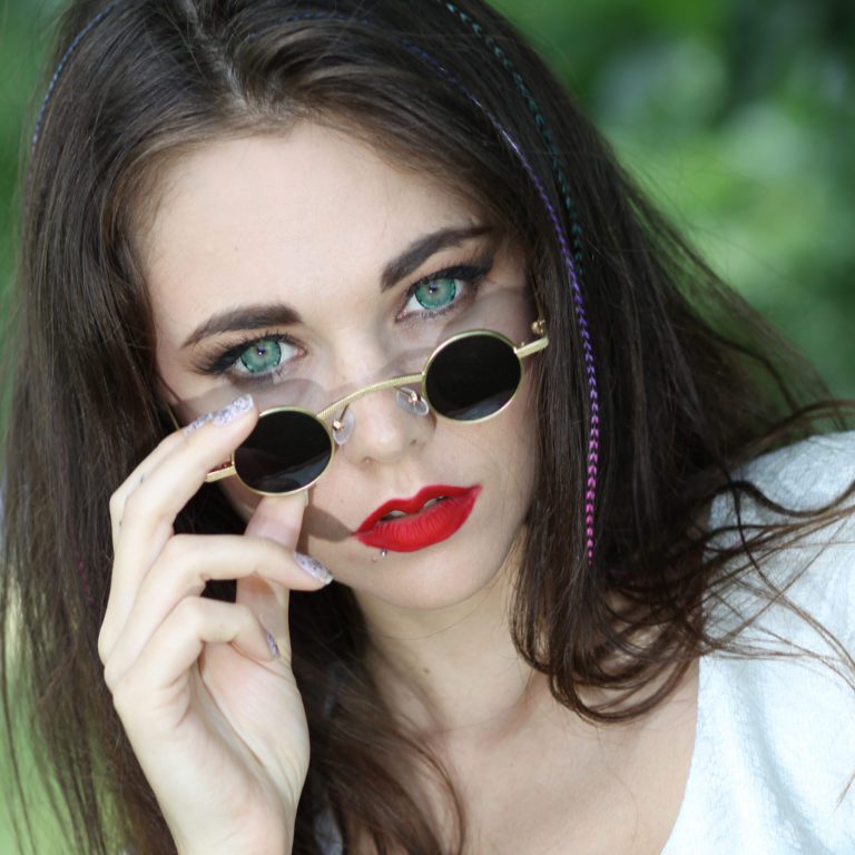 small round sunglasses