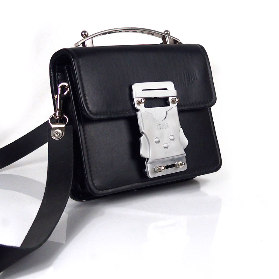 Vintage black leather briefcase metal handle - Hi Tek Webstore