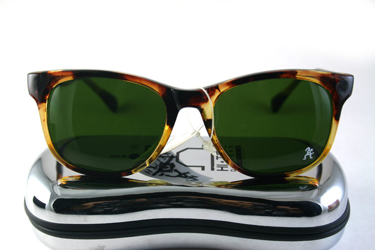 Retro Square tortoise sunglasses green lens 1990s Wayfarer style HT-92112