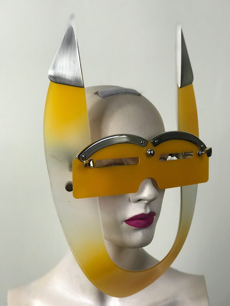 mask with horns, styling video, costume yellow - Image 2