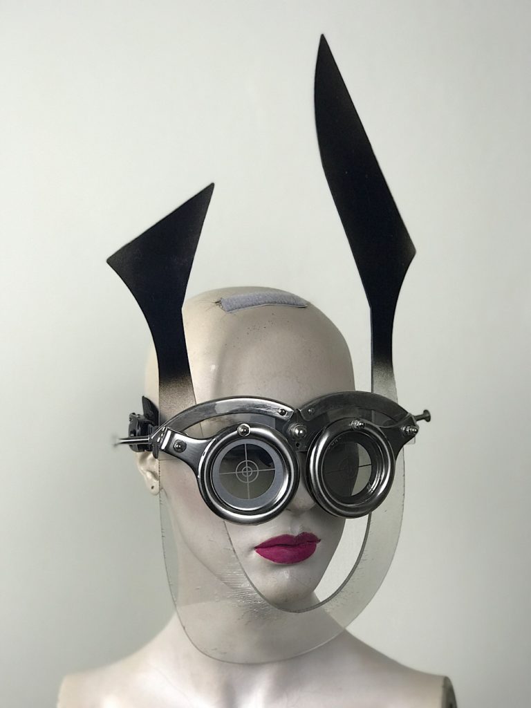 eye wear mask with horns and perforated metal oculars lenses Hi Tek - Image 3
