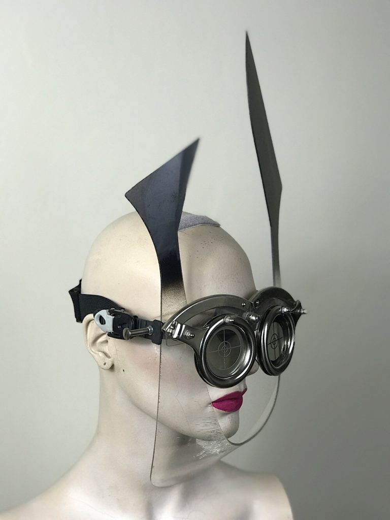 eye wear mask with horns and perforated metal oculars lenses Hi Tek - Image 2